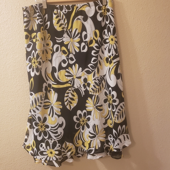 Kwoman Skirt polyester layered ruffle size 18 NWOT - Picture 2 of 7